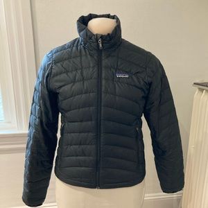 Patagonia women’s xs down sweater